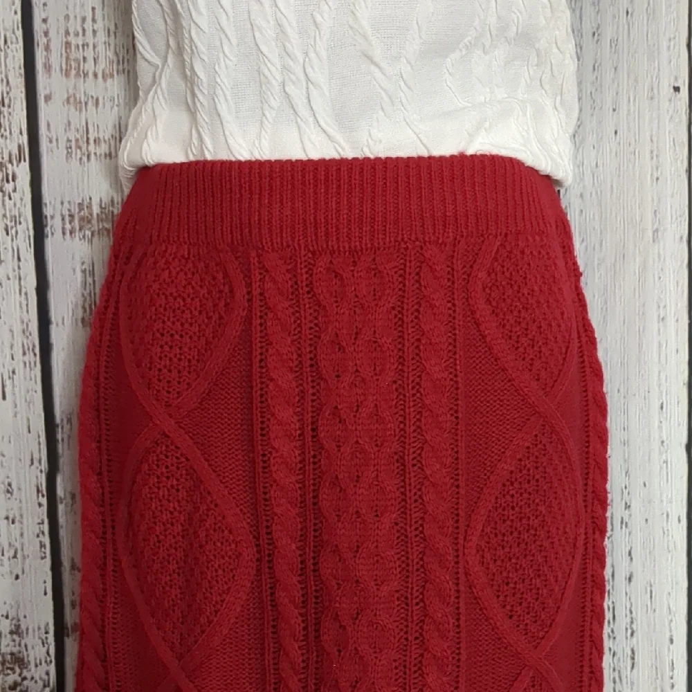 Fashion Nova Red Fisherman's Cable knit  Sweater Skirt Knee Length - Picture 4 of 9